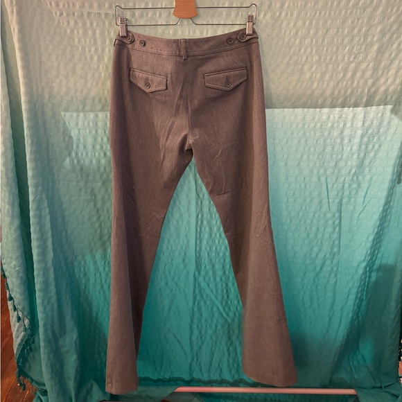 Express - column dress pants - size 8 regular - grey - medium weight fabric - Picture 3 of 4